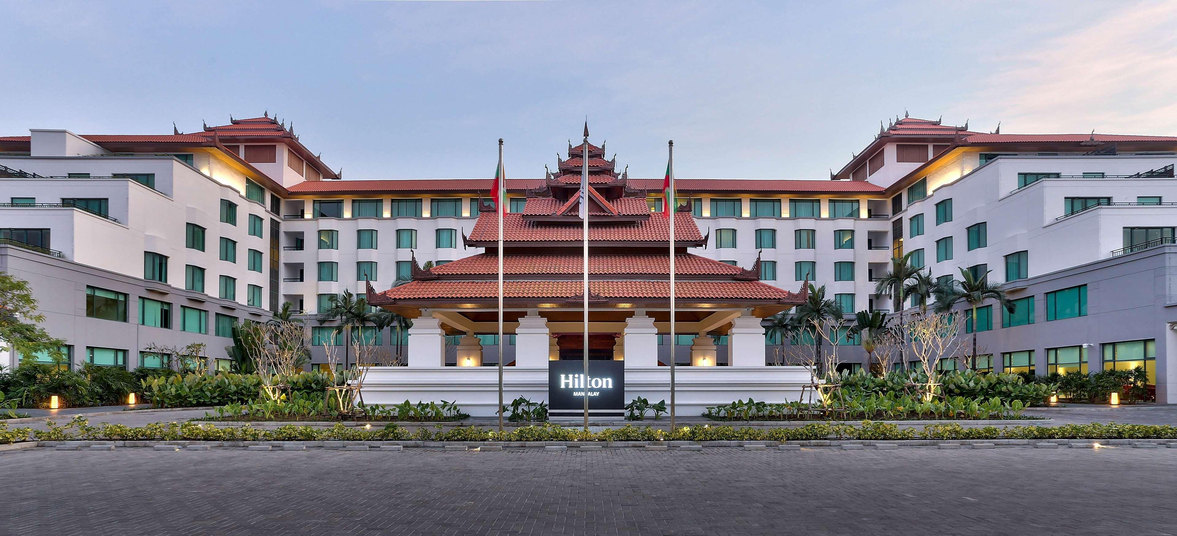 Hotel Hilton Mandalay Esterno foto